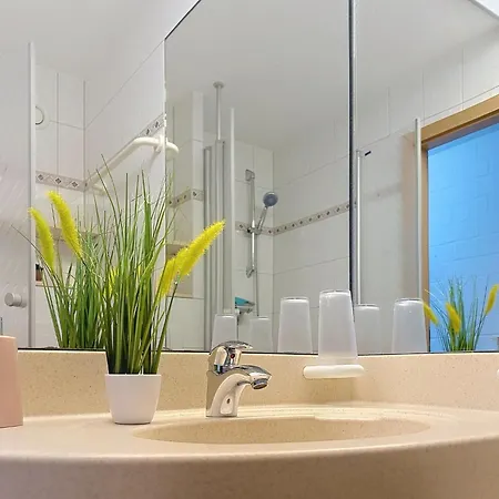 Apartamento Nicole Inkl- Schwimmbad Und Sauna By Interhome *