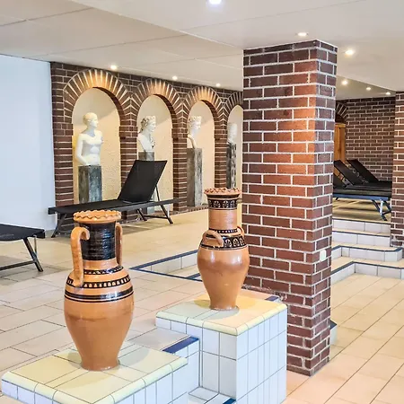 Apartamento Nicole Inkl- Schwimmbad Und Sauna By Interhome